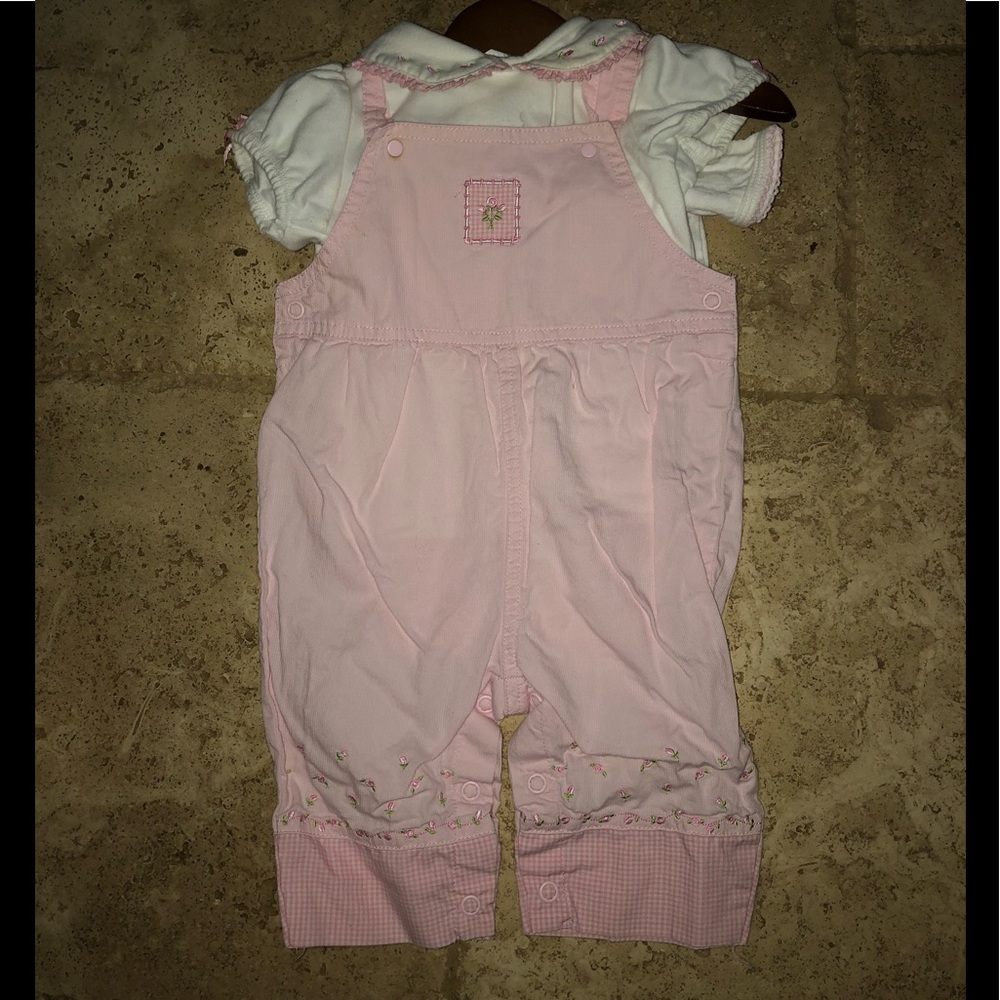 Carter’s matching set overalls & T-shirt